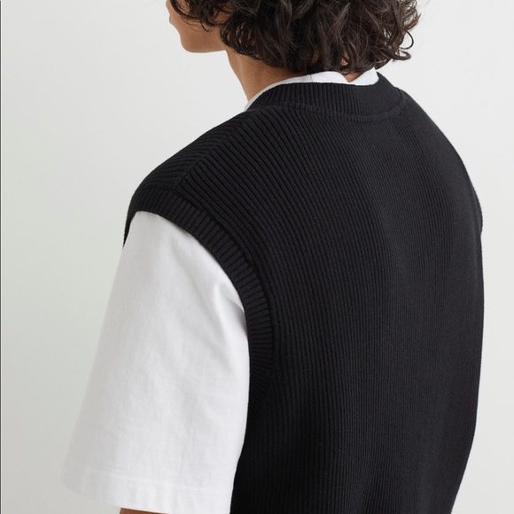 Relaxed Fit Cotton Sweater Vest - Picture 3 of 7